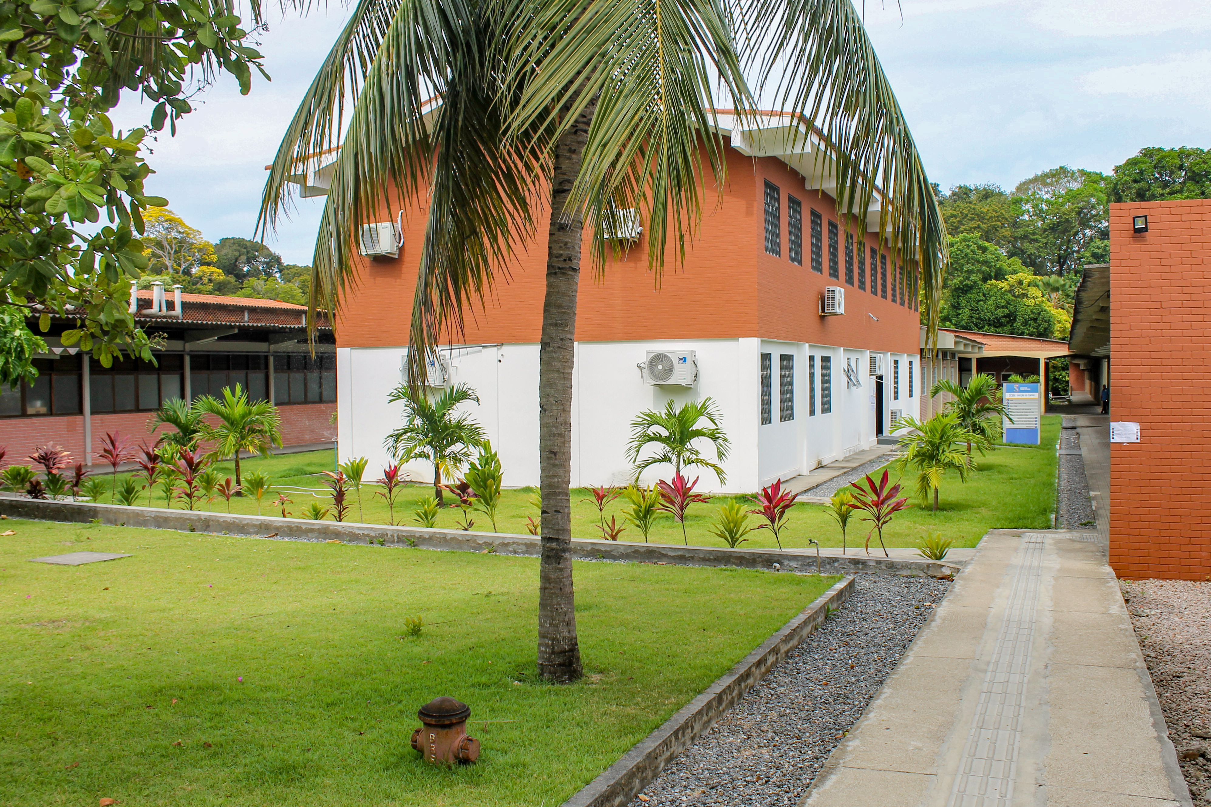 UFPB ABRE INSCRIÇÕES PARA DOIS MINICURSOS DO PROJETO ESCOLA DE VERÃO 2024 Foto: Angélica Gouveia